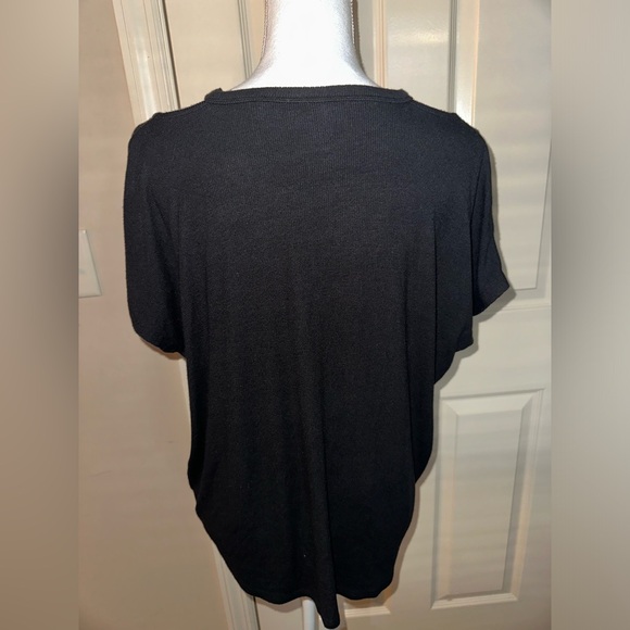 Athleta Ease Cut Out Black Loose Fit Top T Shirt Tee Athletic Activewear Small - Picture 4 of 11